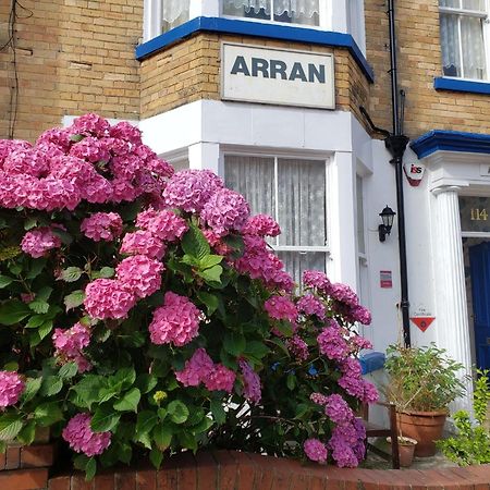 The Arran Hotel Scarborough Bagian luar foto