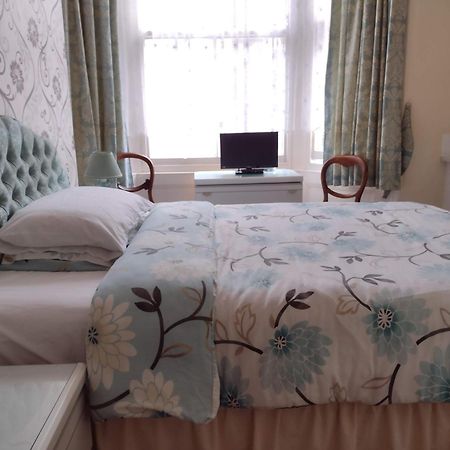 The Arran Hotel Scarborough Bagian luar foto